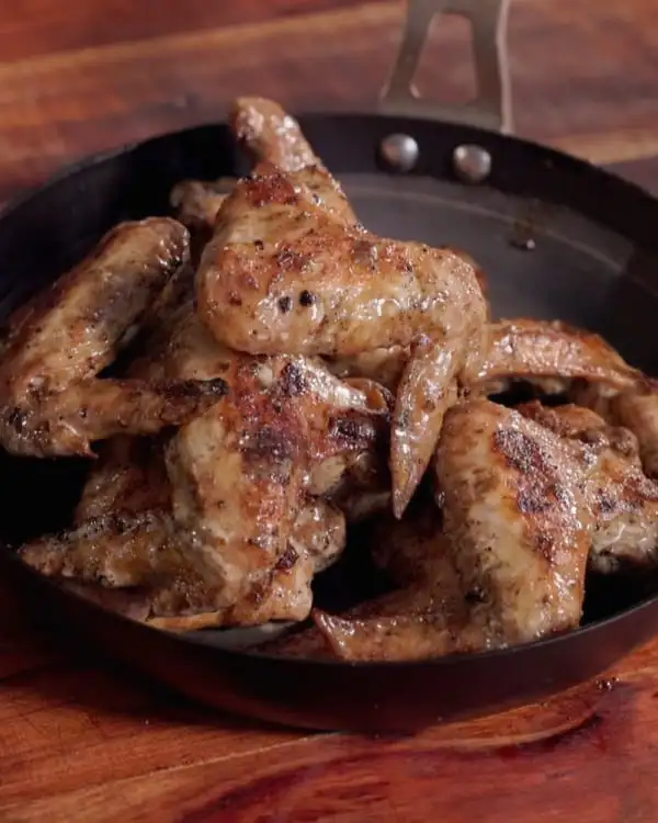 #23 White Barbecue Chicken Wings