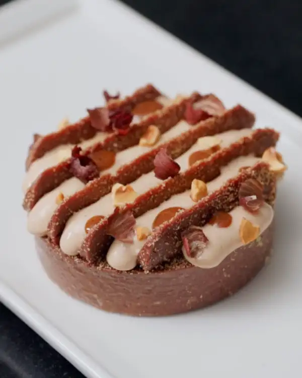 #18 Chocolate and Hazelnut Tart Assembly