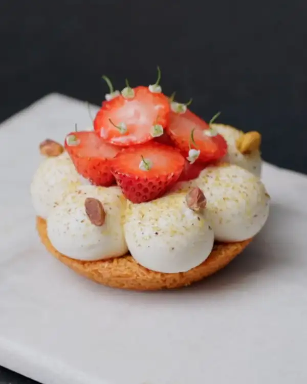 #21 Strawberry, Pistachio, and Orange Blossom Tart Assembly