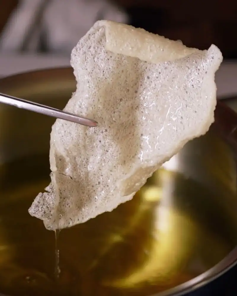 #8 Galleta de yuca frita