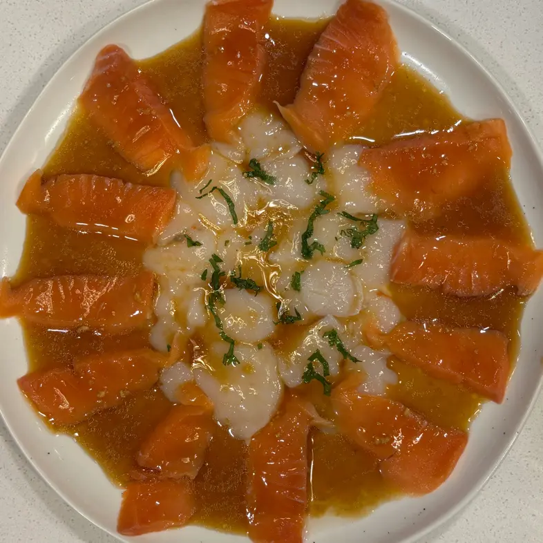 creation thumb for Tiradito Ostión Salmón