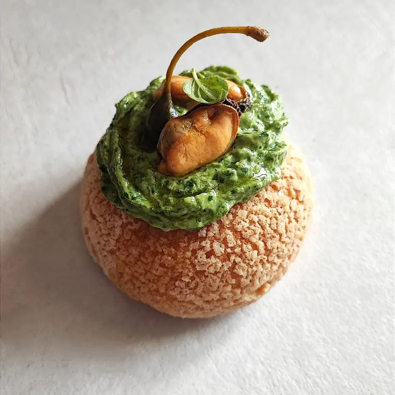 creation thumb for Choux Craquelin Ligurian style