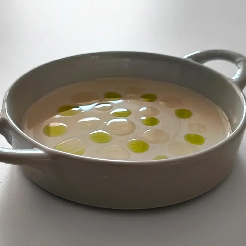 creation thumb for Roasted Jerusalem artichoke sauce, toasted onion oil,rocket