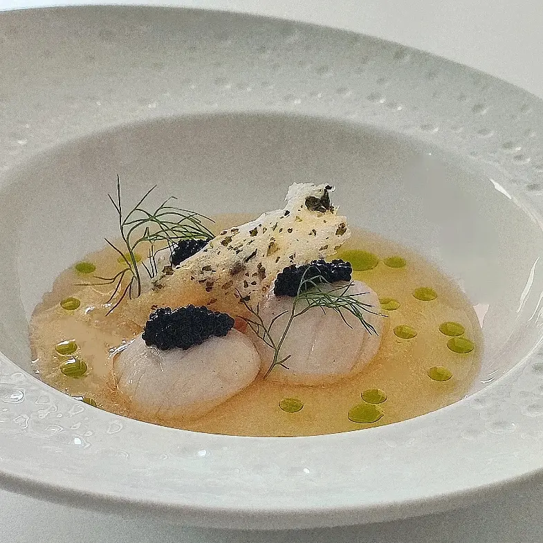 creation thumb for Scallops, tomato and tempura