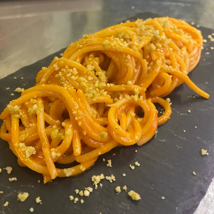 creation thumb for Spaghetti mit Kirschsauce und Basilikum-Parmesan