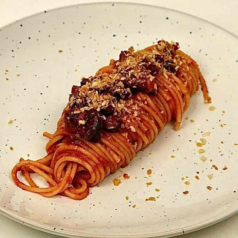 creation thumb for Spaghettoni alla Puttanesca with Anchovies & Garlic Pangratt