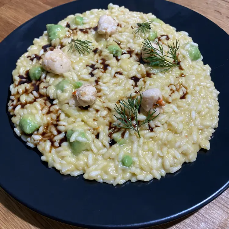 creation thumb for Risotto con broccoli, capesante e mosto cotto d’uva