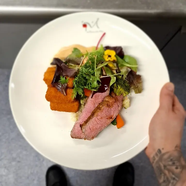 creation thumb for RoastBeef | Kartoffelkrokette | Gemüsevariacione