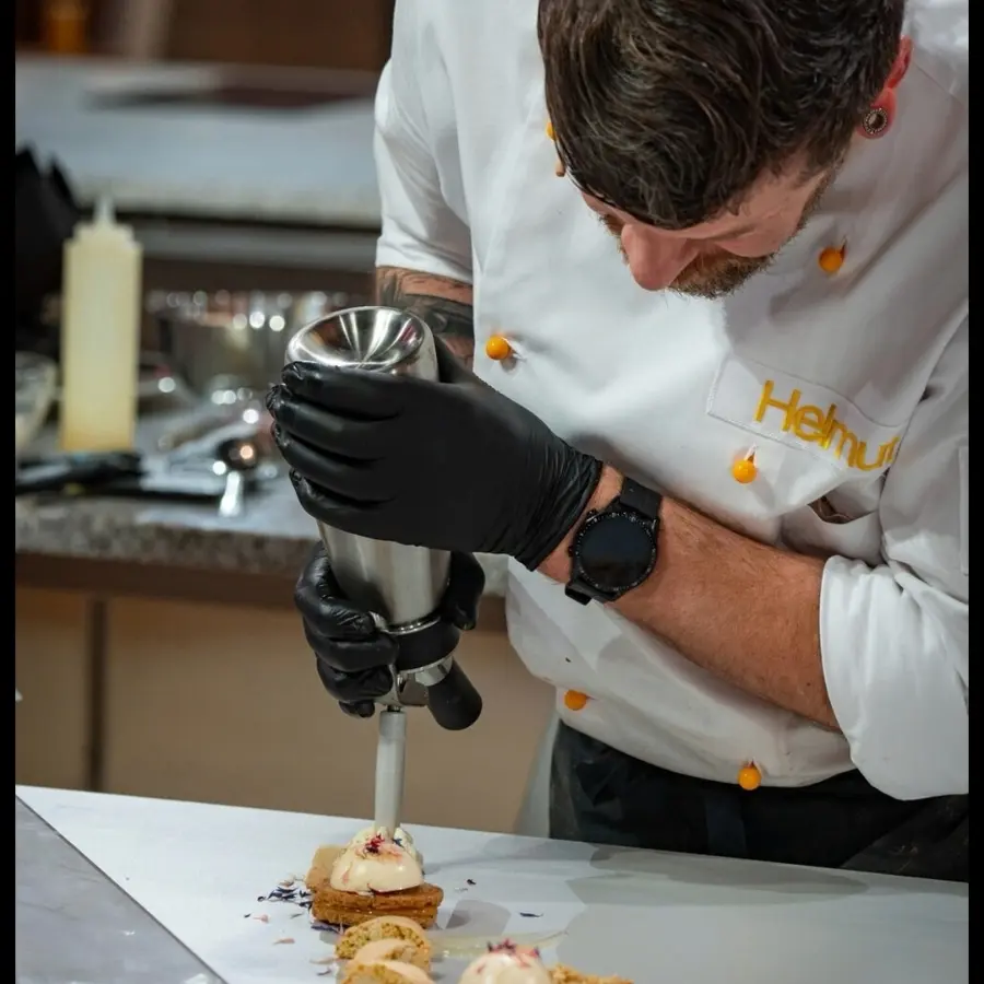 creation thumb for The Great Baking the Professionals sat1 Winner 2021