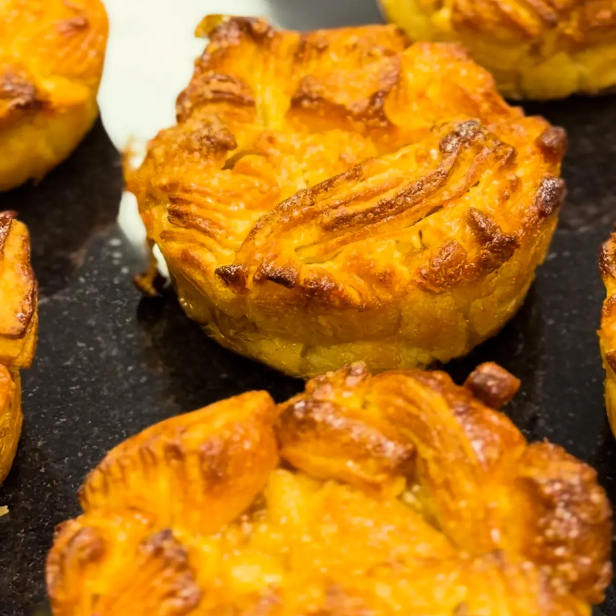 creation thumb for Apple Monkey Bread