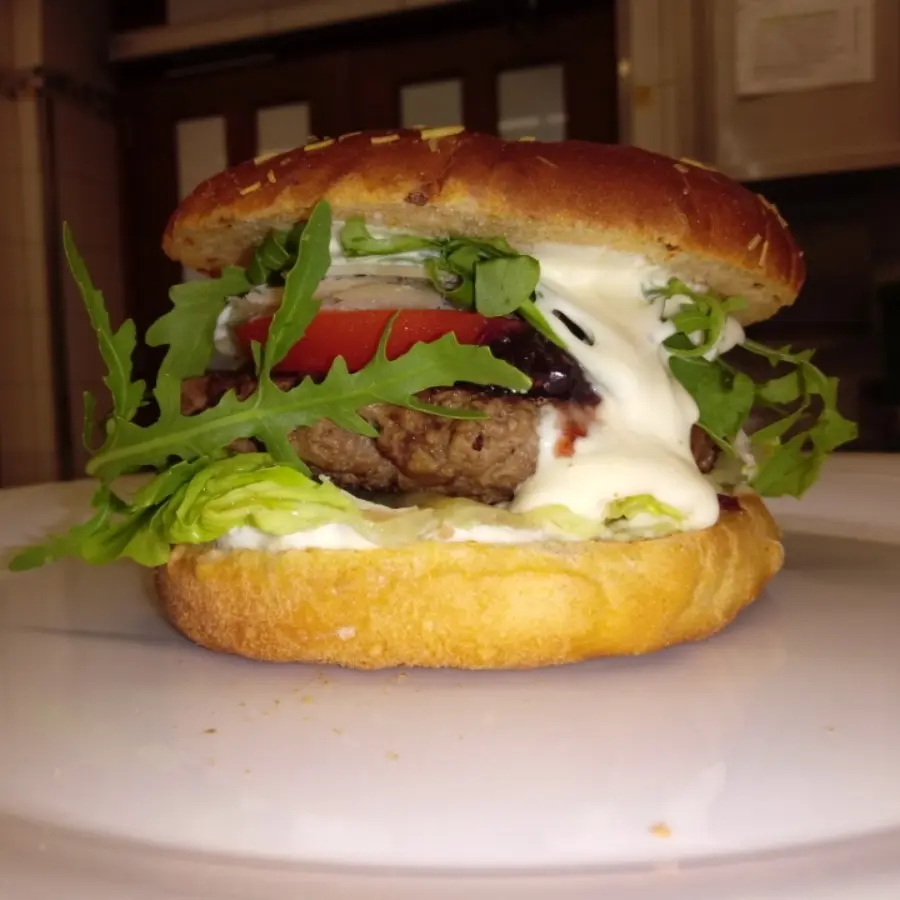 creation thumb for "Holzener Burger"