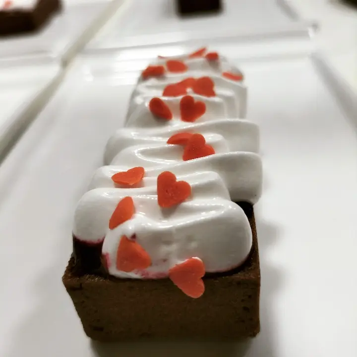 creation thumb for Tartlet, toffee sauce, chocolate ganache and meringue