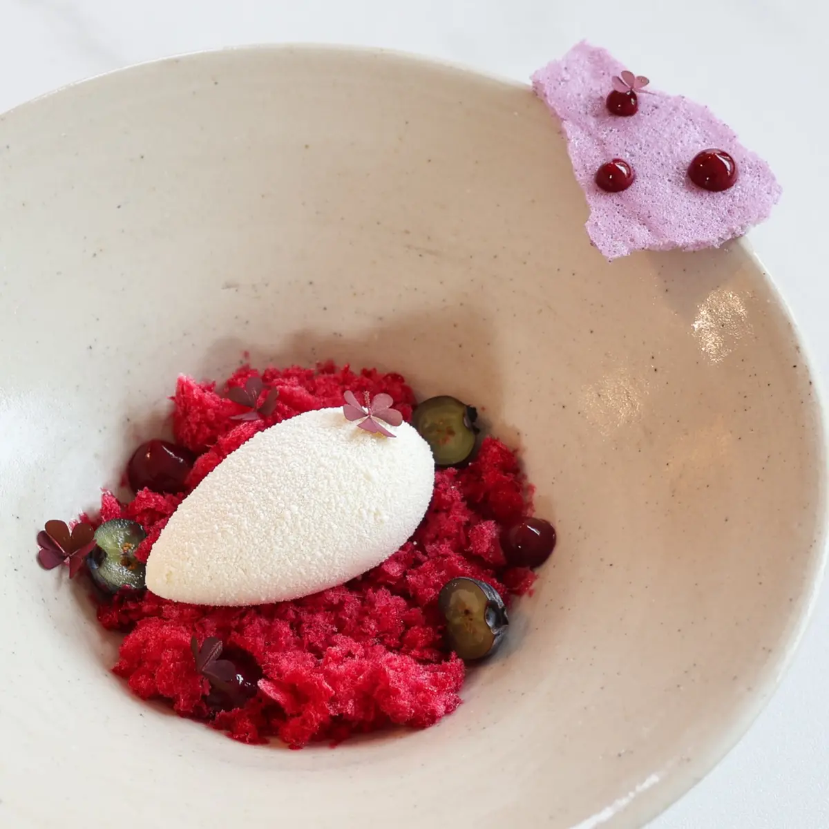 creation thumb for Beetroot "snow" / Mascarpone mousse / black currant