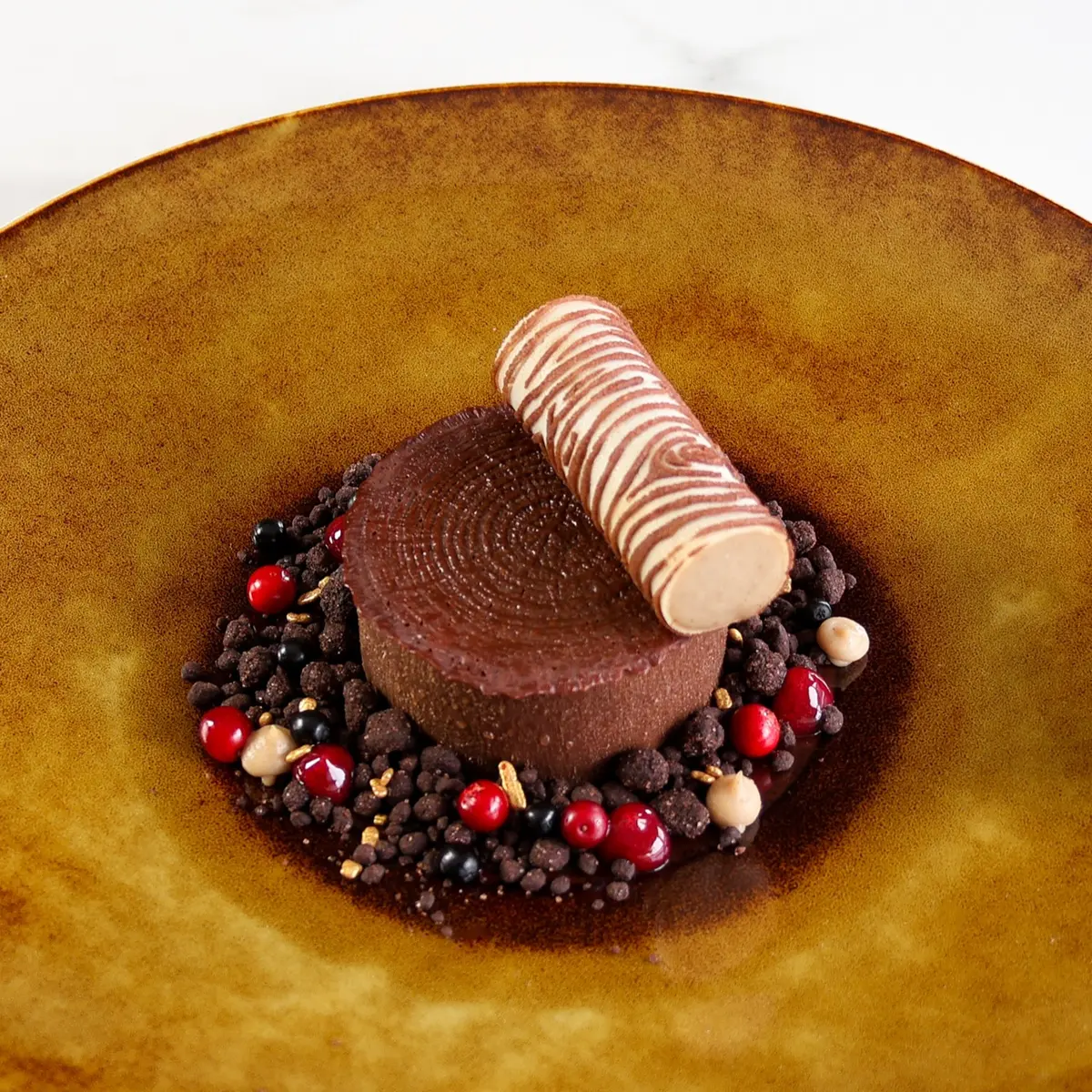 creation thumb for Coffee mousse / Lingonberry / Cacao