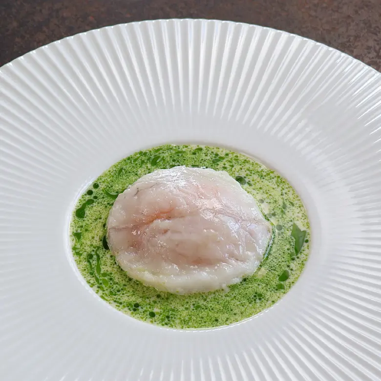 creation thumb for Turbot / Egg yolk / Raviolo