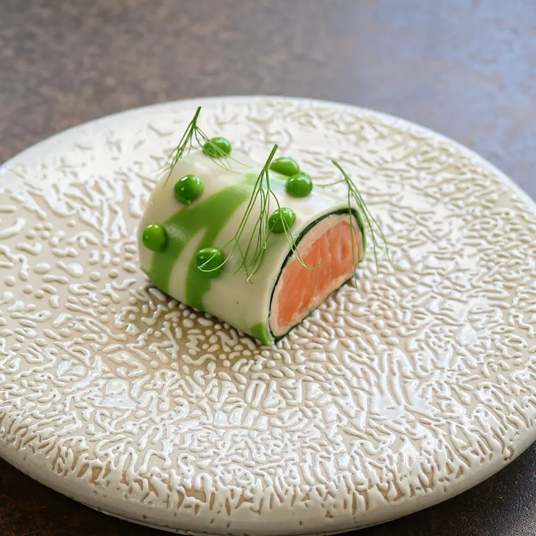 creation thumb for Salmon with peas - cockles jelly 🐟 🫛🐚
