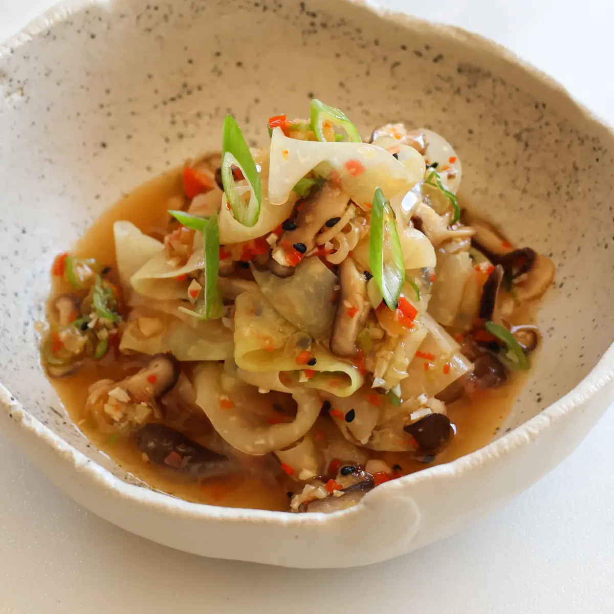 creation thumb for Kohlrabi Tagliatelle - Asian Style 🥬