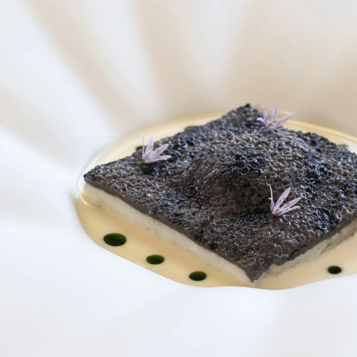 creation thumb for Fake turbot skin / Egg yolk / Beurre Blanc