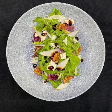 creation thumb for Pear & gorgonzola Salad 