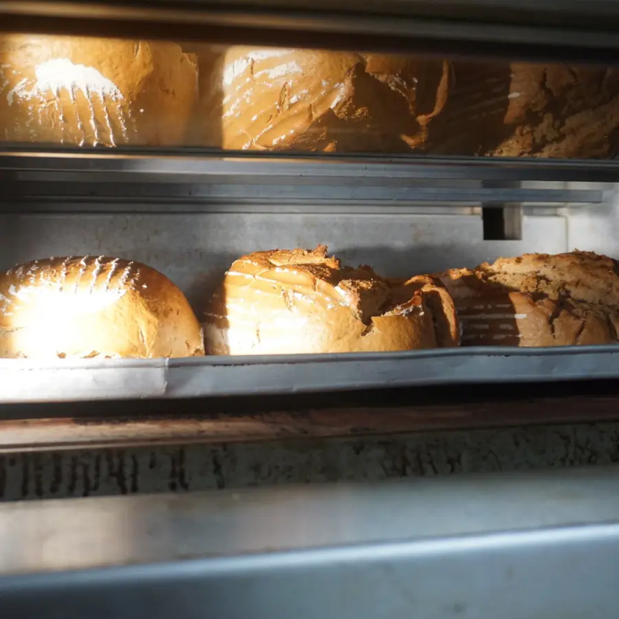 creation thumb for fresh bread is in the making 😍
