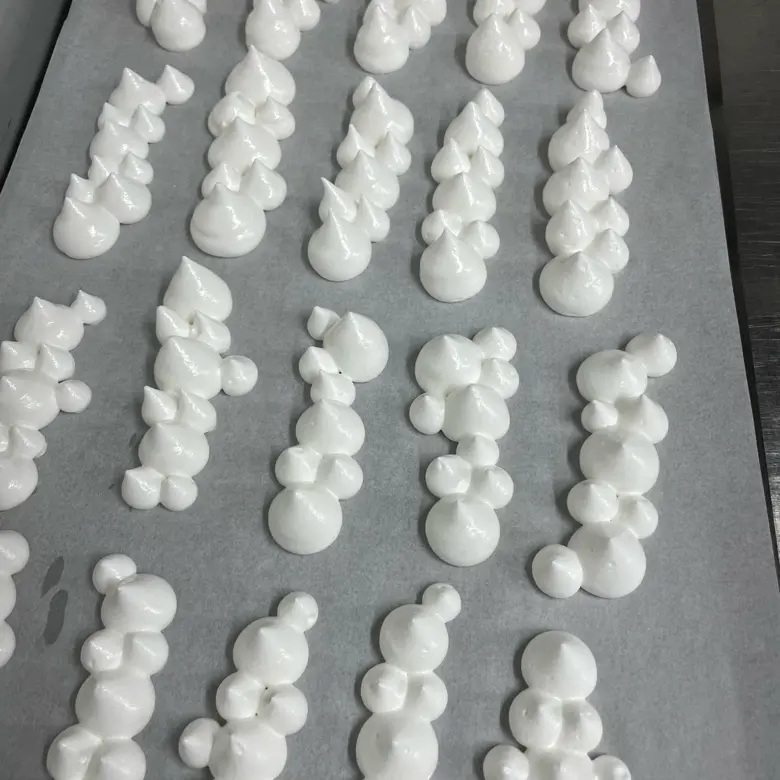 creation thumb for Meringue française