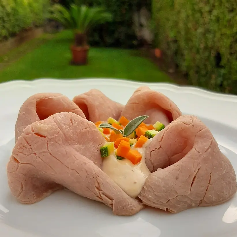 creation thumb for Vitello tonnato 