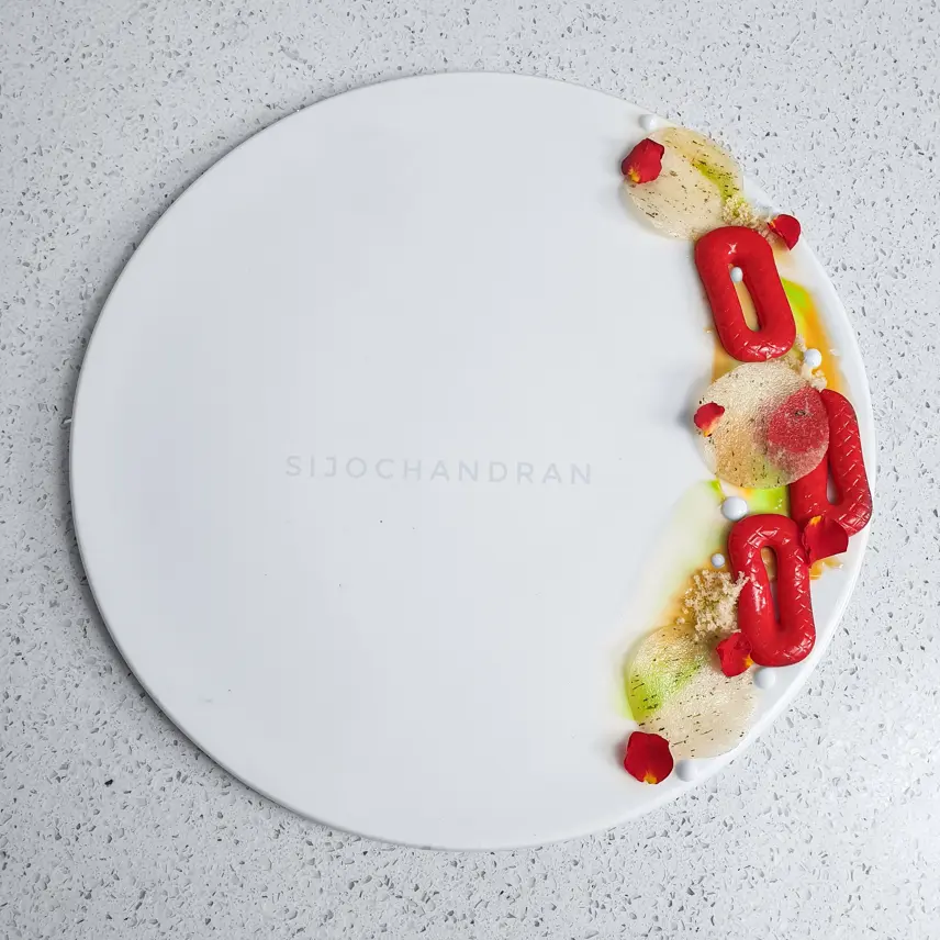 creation thumb for Blanc strawberry mousse, coconut crumble,cinnamon cream, min
