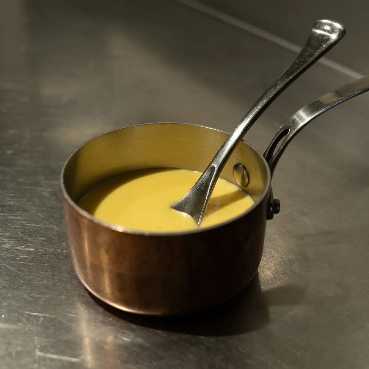 creation thumb for Salsa Hollandaise alle Foglie d'Arancio