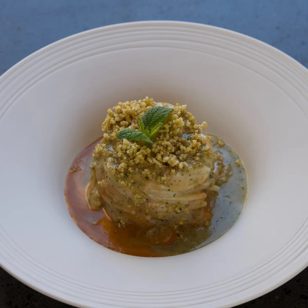 creation thumb for Spaghettoni con Mandorle, Ricci di Mare e Quinoa