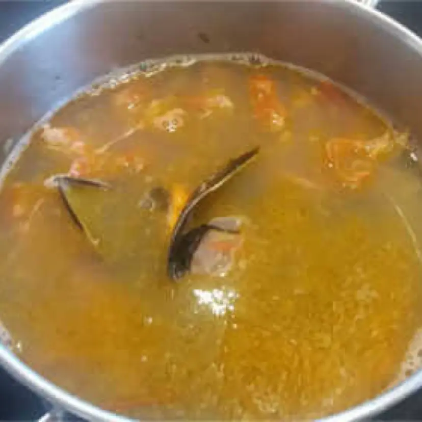 creation thumb for Caldo de pescado