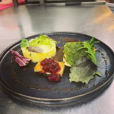 creation thumb for Baked Cod Fish with green herbs crust and mashed pot