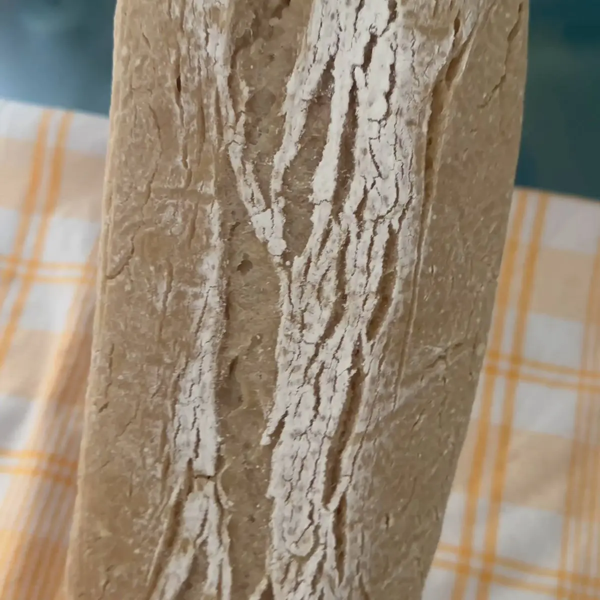 creation thumb for Camomila and curry gluten-free bread