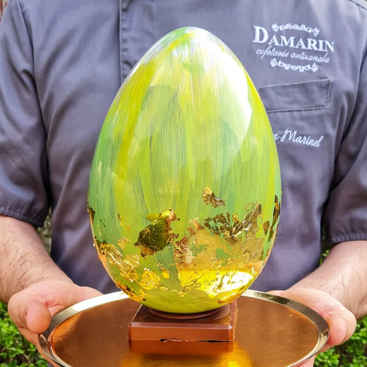 creation thumb for Golden Easter egg
