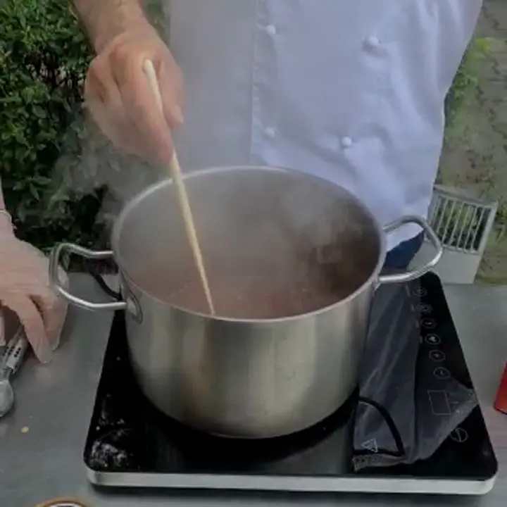 creation thumb for Making caramel gelato