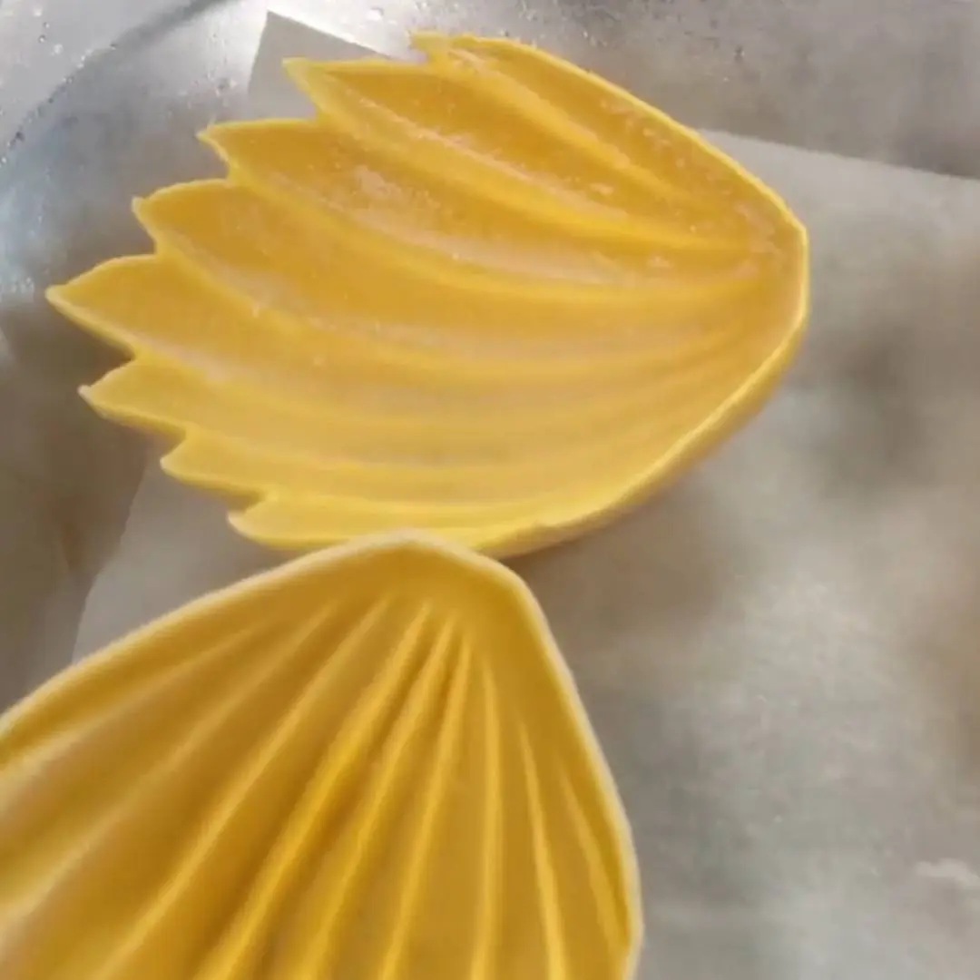 Shell molding with simple nitrogen technique