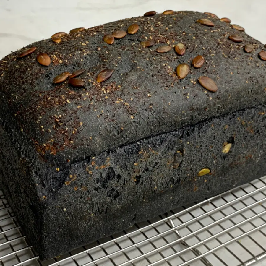 creation thumb for Charcoal bread with bran, germ and pumpkin seeds