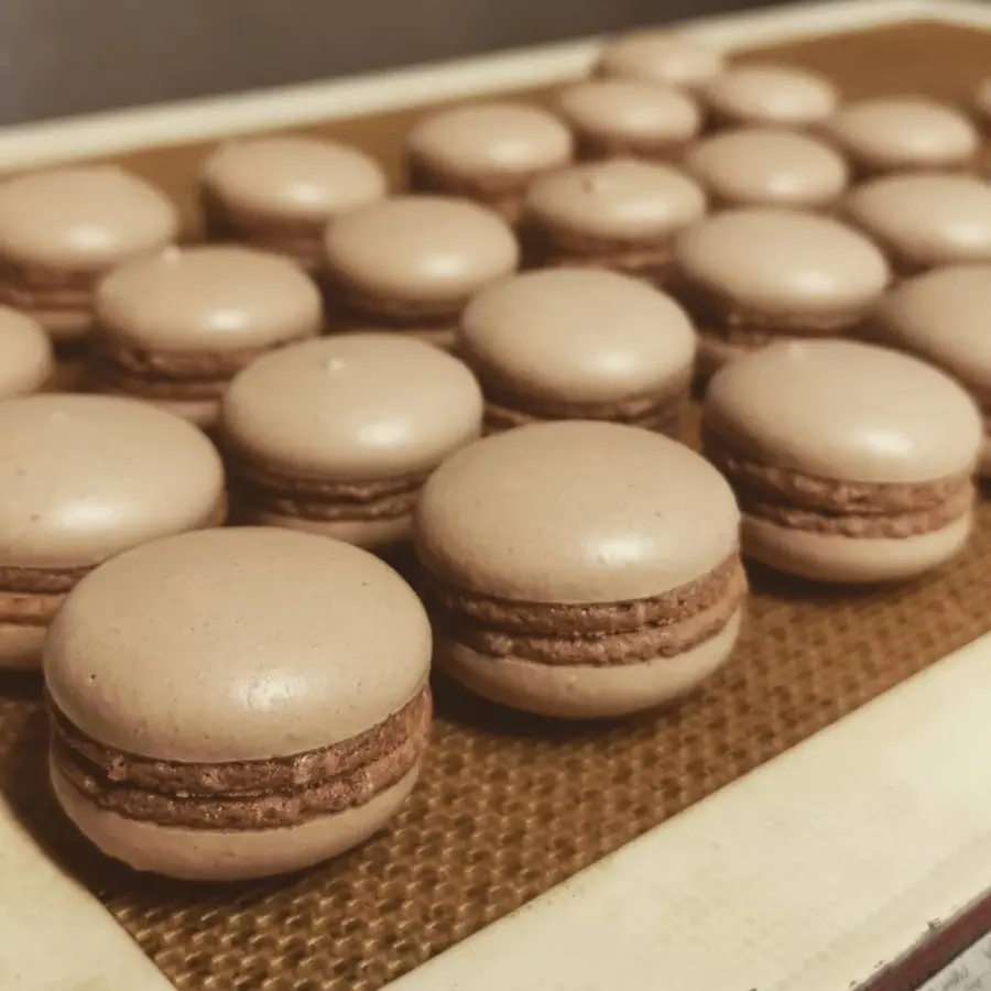creation thumb for Frische Macarons ! Fehlt nurnoch die Jägermeister-Kirsch Füllung 💥