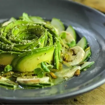 creation thumb for Aguachile vegano de aguacate.