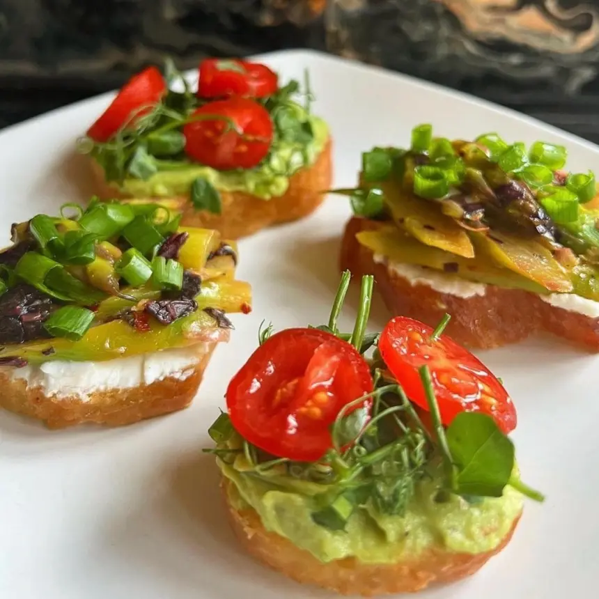 creation thumb for Due versioni di crostini