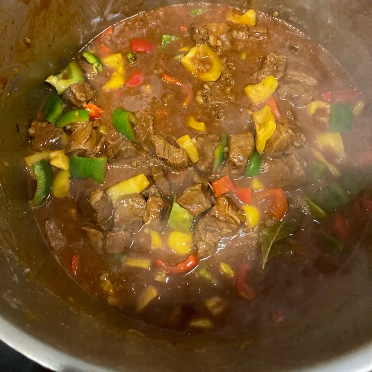 creation thumb for Paprika Gulasch