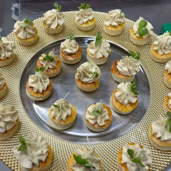 creation thumb for Hummus Canapés