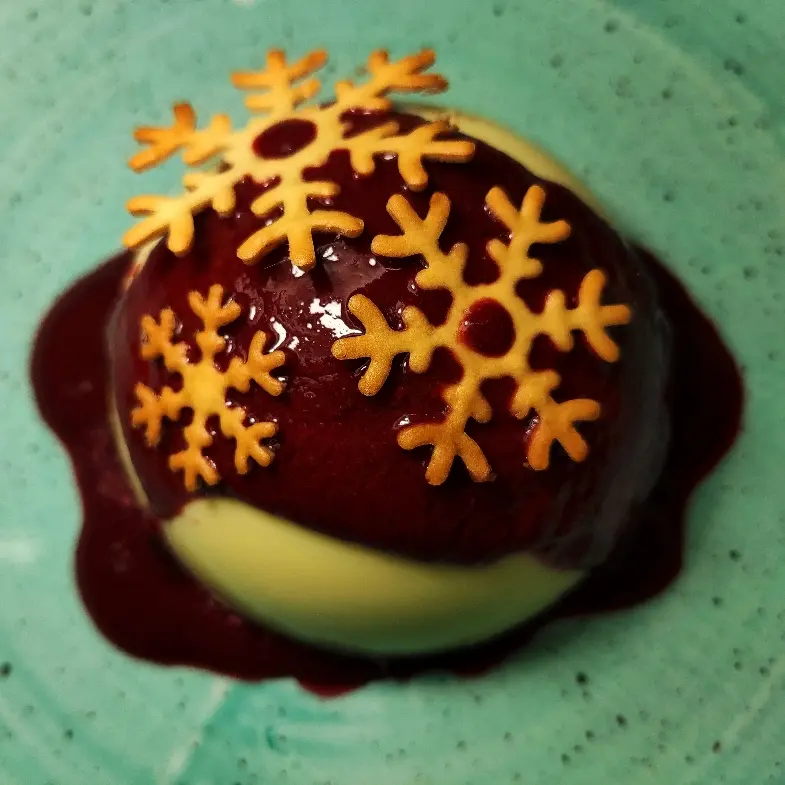 creation thumb for Mandel-Pralinencreme/Waldfruchtsauce/weiße Schokolade