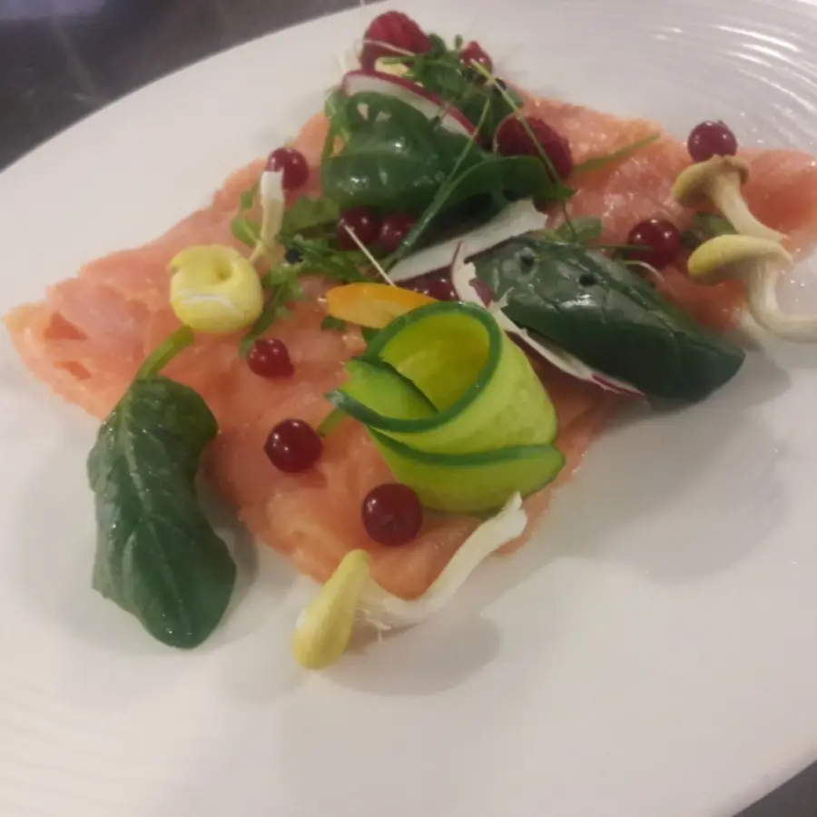 creation thumb for Smoked salmon Cranberry and Basil 