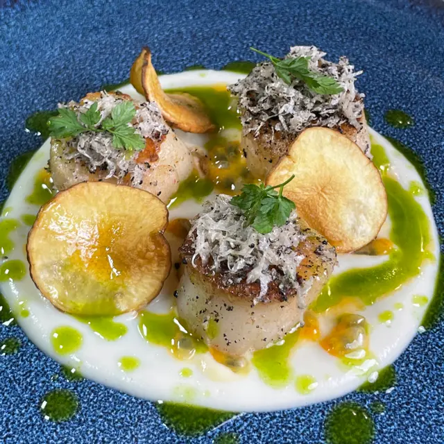 creation thumb for Roasted scallops, Jerusalem artichokes, passion fruit, black