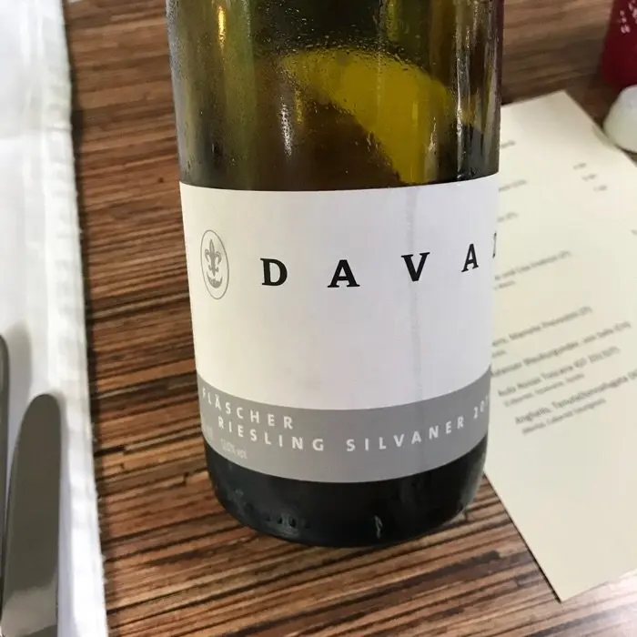 creation thumb for Fläscher Riesling Sylvaner vom Weingut Davaz
