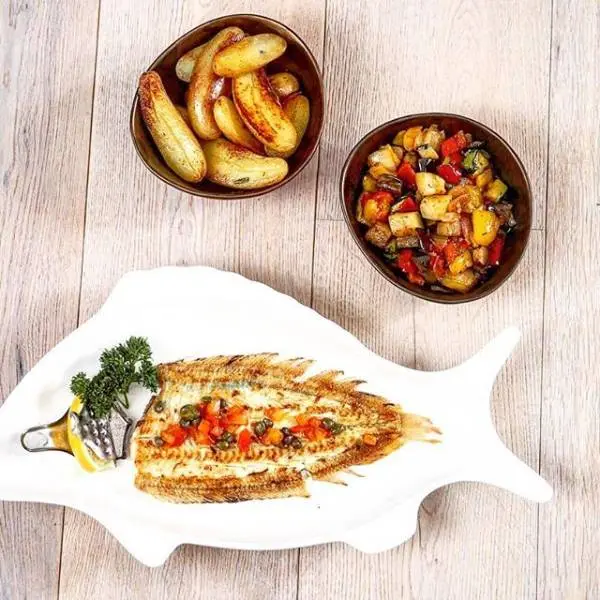 creation thumb for I‘m on a seafood diet. I see food and I eat it. 🐟