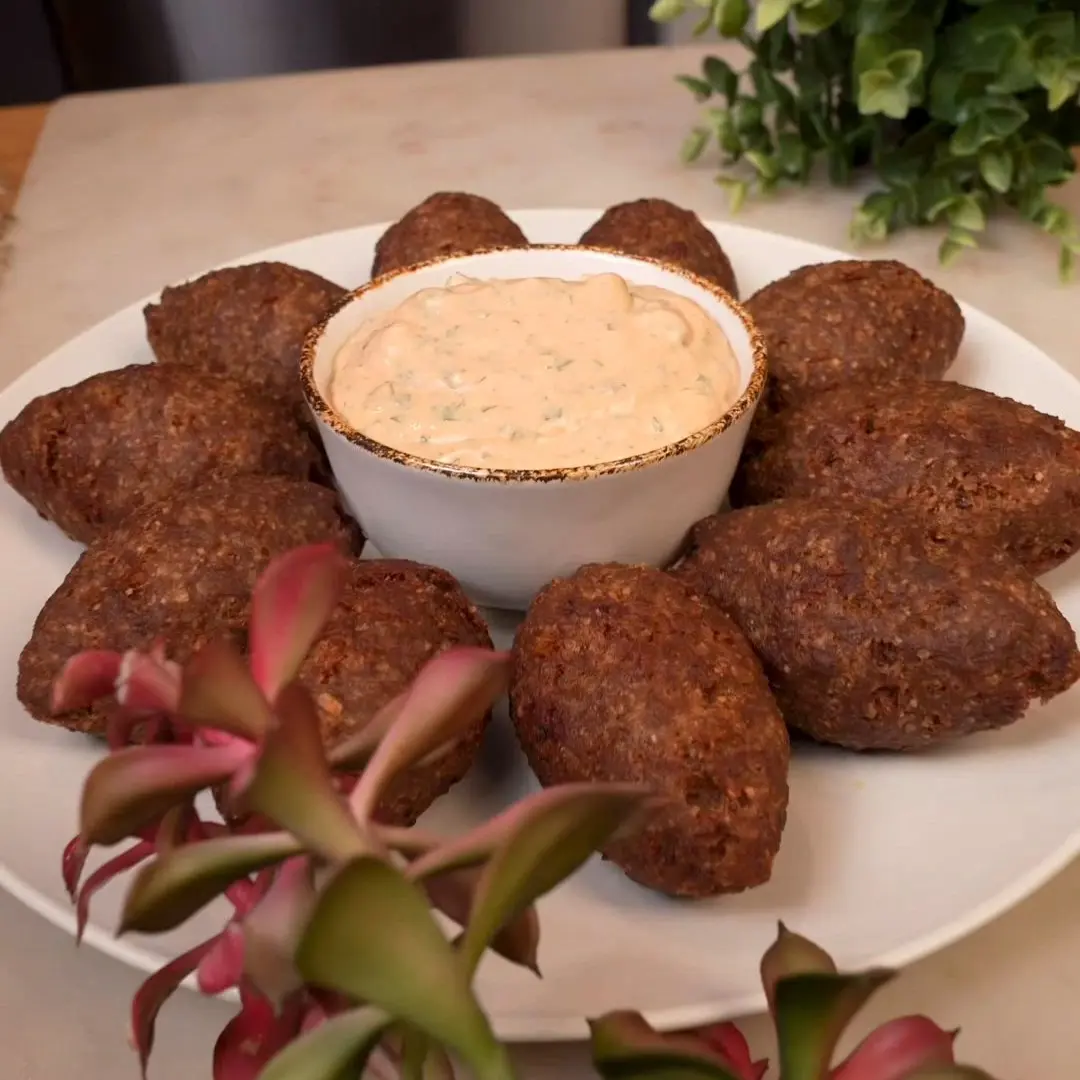 creation thumb for Kolumbianisches Karibisches Kibbeh mit Rindfleisch- und Walnussfüllung