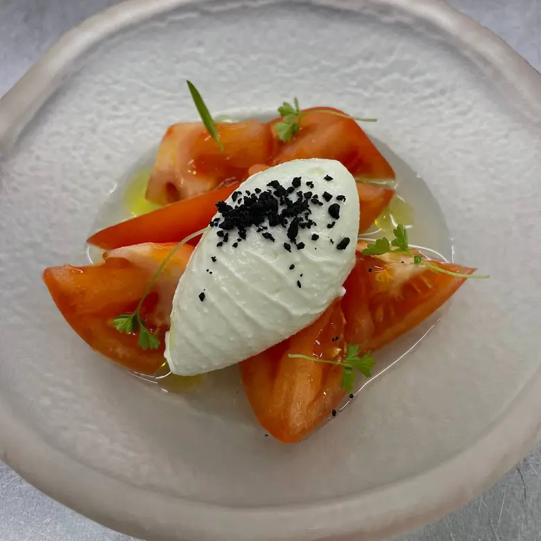 creation thumb for Tomato salad with whipped feta cheese and tomato water