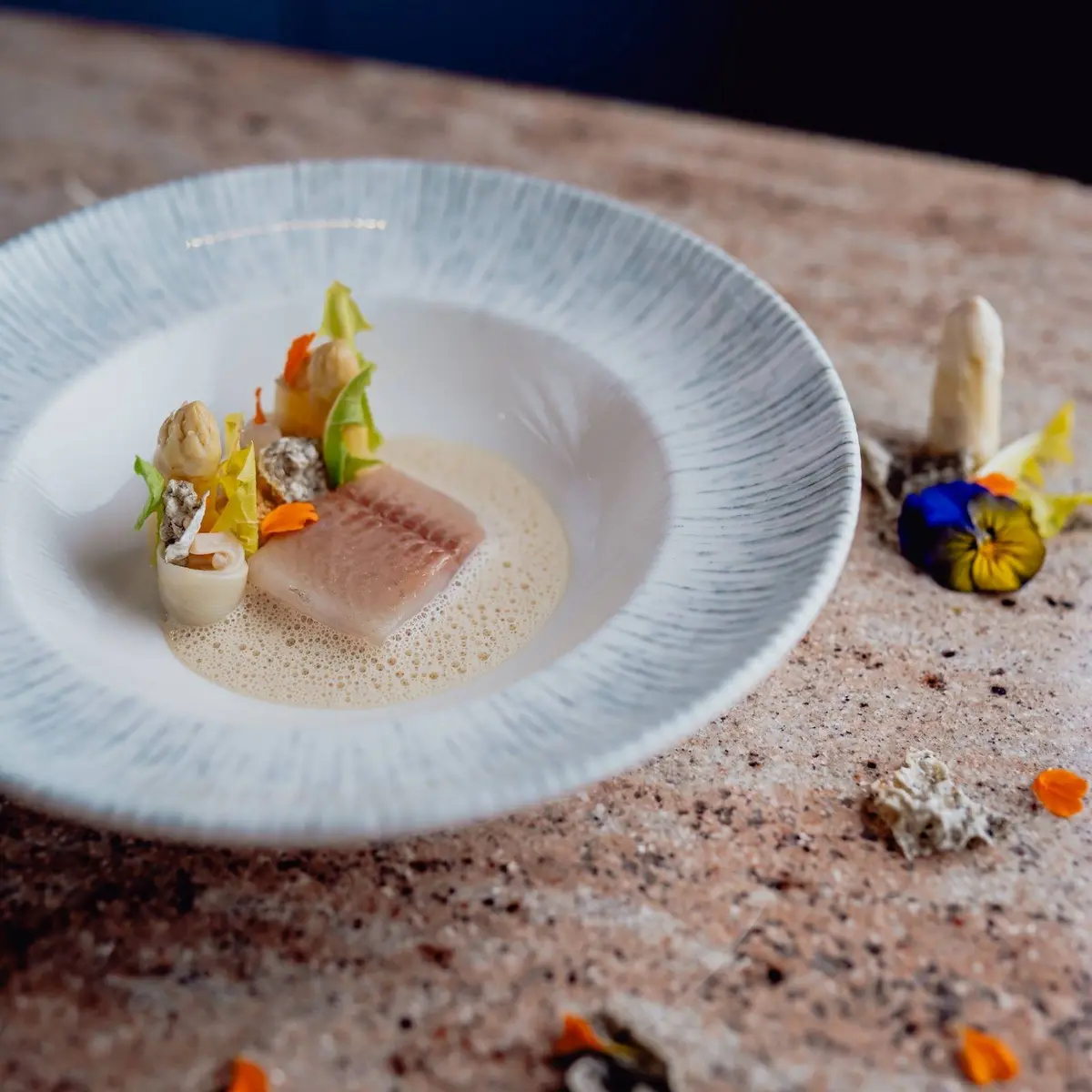 creation thumb for Huchen - white asparagus - brown butter