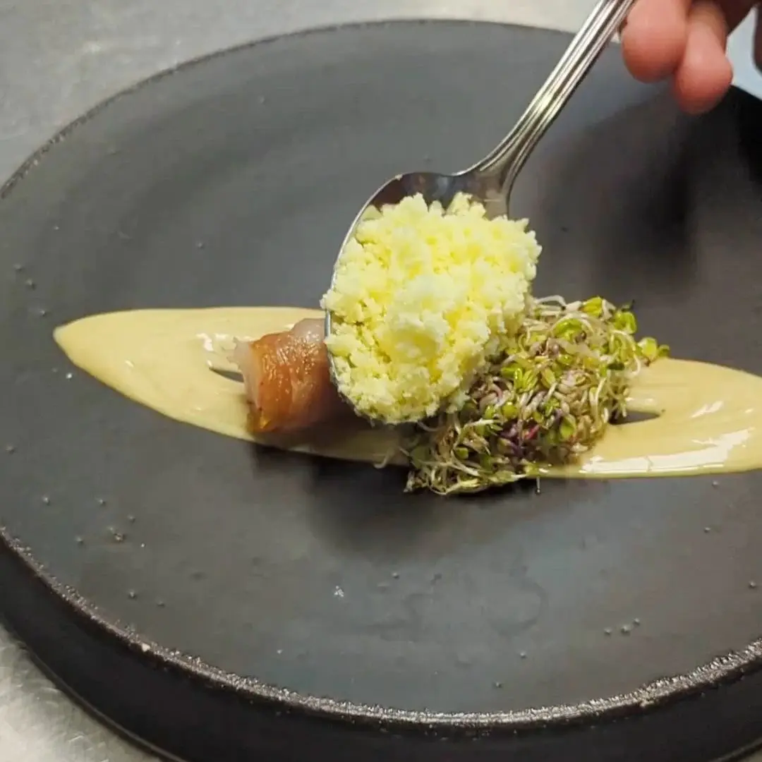 creation thumb for Rollo de gambas y prosciutto con granizado de limón y pistacho